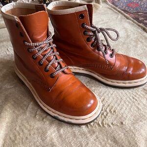 🥾 Rare Doc Martens Boots | Sz 7W/6M or EU 38